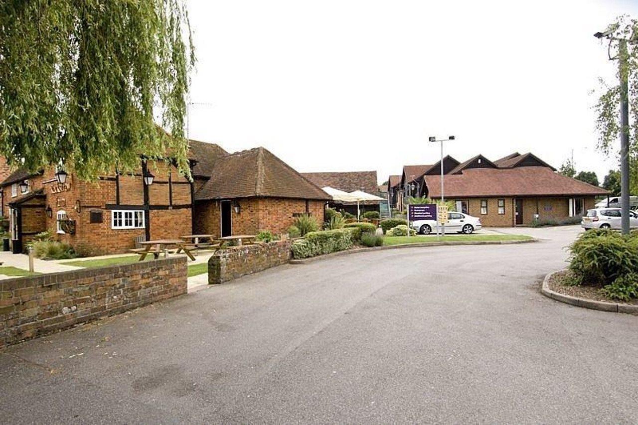 Premier Inn Premier Inn Sandhurst 샌드허스트 외부 사진