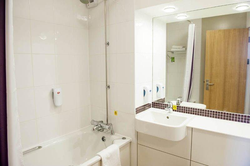 Premier Inn Premier Inn Sandhurst 샌드허스트 외부 사진