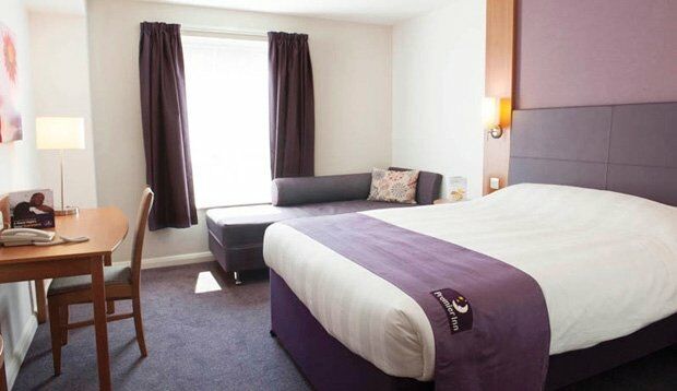 Premier Inn Premier Inn Sandhurst 샌드허스트 외부 사진